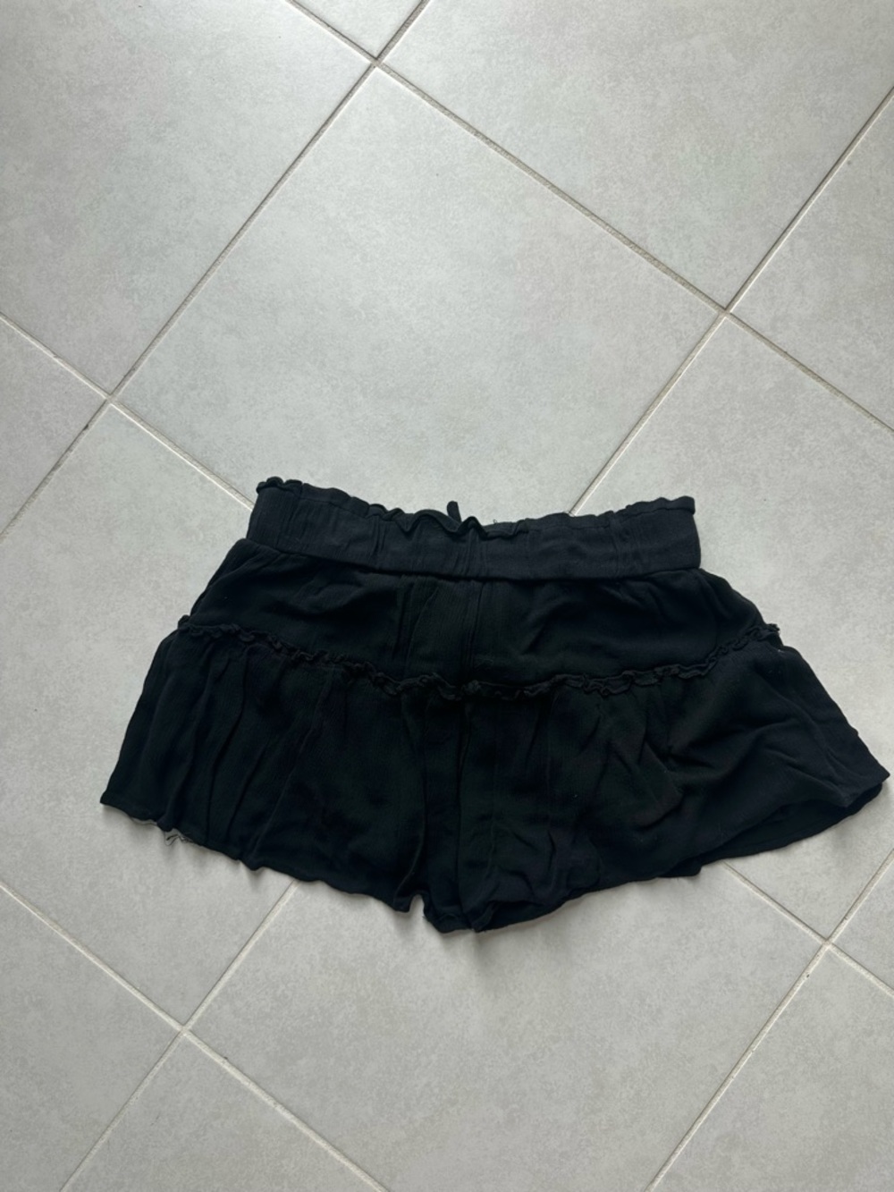 Altar’d State Shorts - Picture 2 of 3